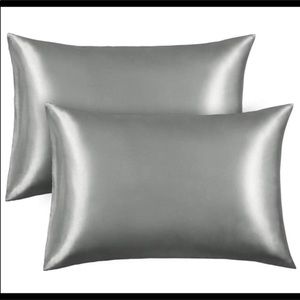 Satin pillowcases (2) silver/gray Standard New